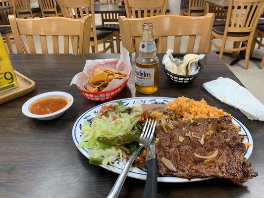 Mercadito Y Taqueria