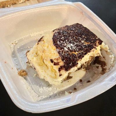 Tiramisu to go.