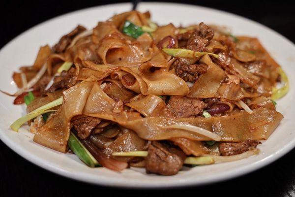 IG: @andrewloves_  Beef Chow Fun