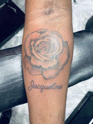 Realistic Rose w/ Name in Script