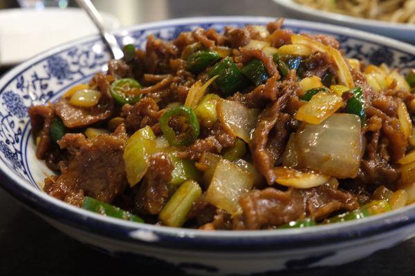 Stir-Fried Beef with Wild Chili