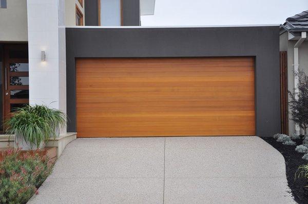 Modern/Contemporary Garage Door