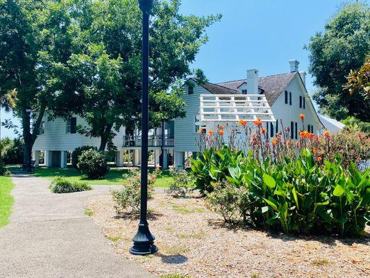 Beautiful Barkley House & gardens rear view..