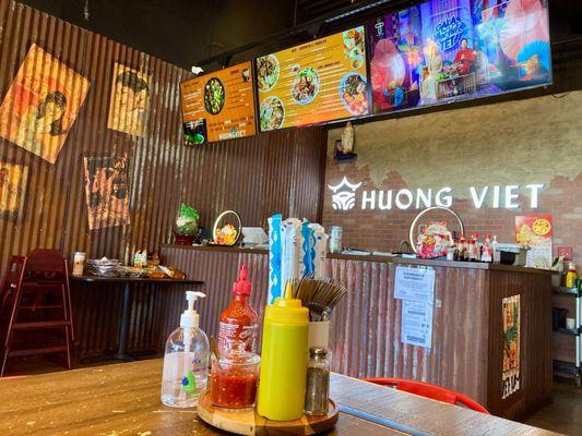 Huong Viet (interior)