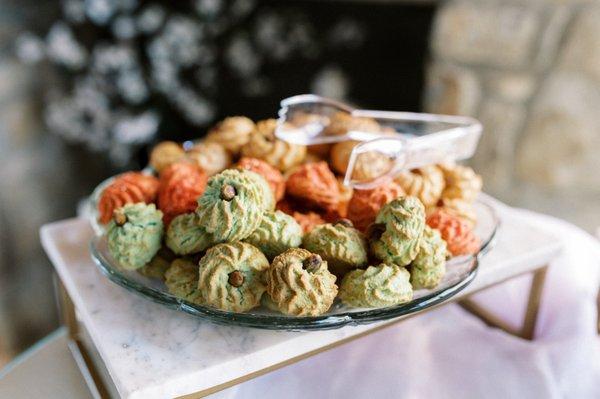 almond cookies