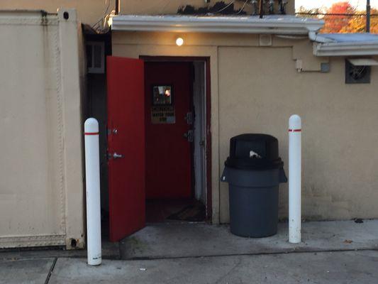 Yep, believe it or not this doorway leads to New Jersey's best breakfast sandwiches!