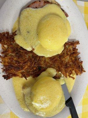 Eggs Benedict - so yummy! - IG: @zachcoastalgreenberg