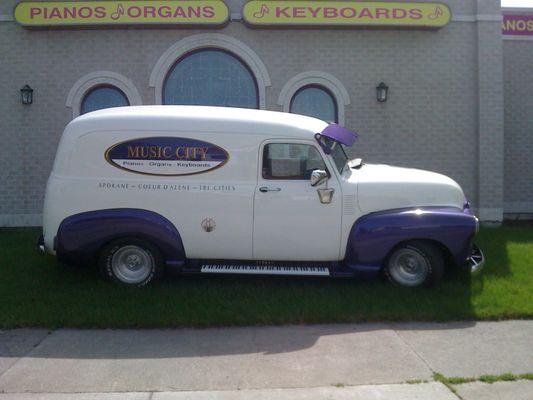 1949 GMC Music Mobile