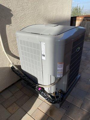 Carrier 4 Ton 17 Seer Air Condensing Unit