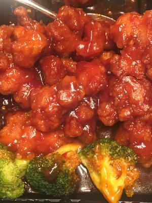 Royal Kitchen General Tso's Chicken