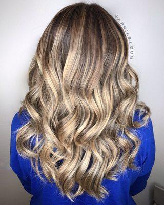 Honey blonde balayage by Bloom Stylist Samantha (IG @aprilbloom)