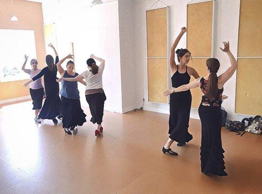 Sevillanas dance class in Portland