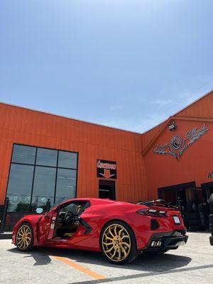 "C8" Corvette forgiato wheels staggered Gold