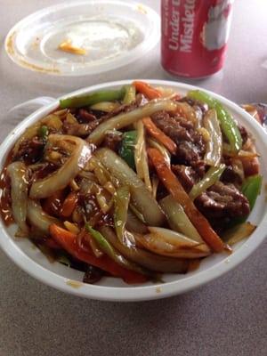 Szechuan beef w/pork fried rice lunch special$5.65