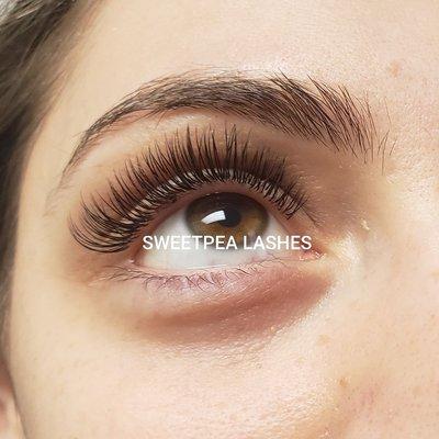 Professional eyelash extension boutique more than 5years feel the difference