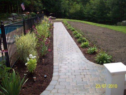 We Install Patios & Walkways