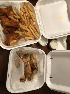 6pc Garlic Parmesan party wings and 6pc medium Buffalo party wing combo