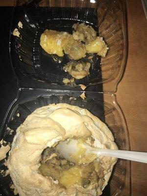 The food tasted like last weeks leftovers. The banana pudding was also rotten.