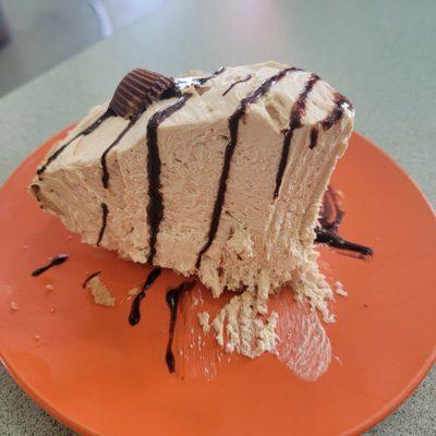 Peanut butter pie