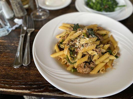 Penne with sausage and broccoli rabe