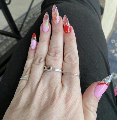 Clear gel Valentine nails by Kimmy