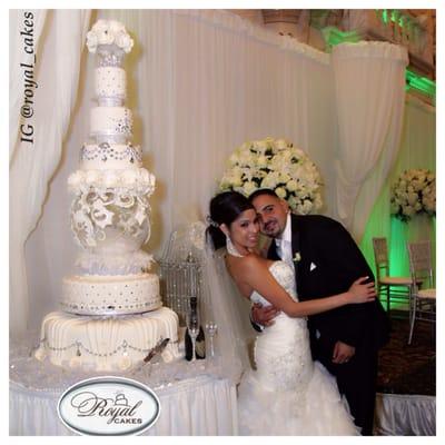 Fairy tale wedding cake. Grand wedding cake for the beautiful newlyweds. Royal Cakes 
www.royalcakesla.com