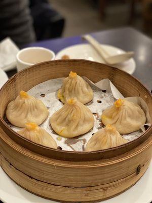 Steamed Soup Dumplings (Pork and Crab)