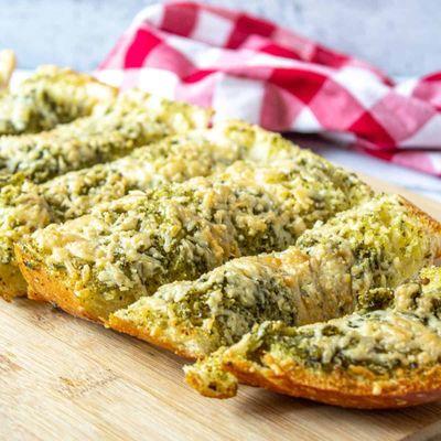 Pesto Garlic Cheese Bread