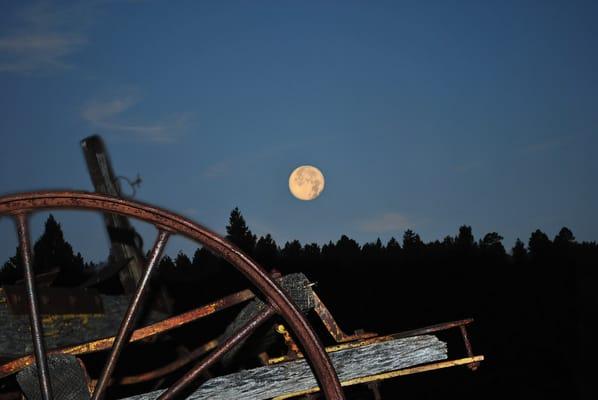 Moon setting over Iron Wheel Guest Ranch