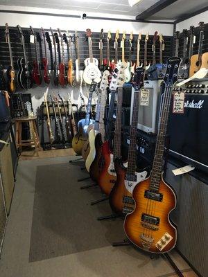 Vintage guitars and amps