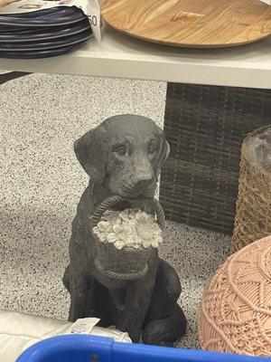 A doggy statue