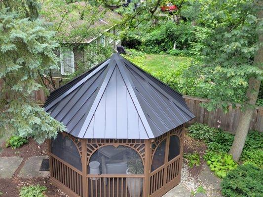 Metal roof black