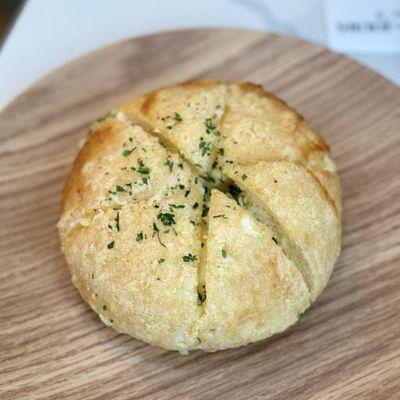 Garlic cream cheese bread