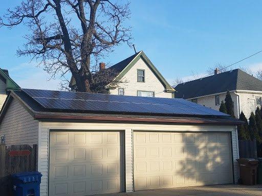 16 panels @ 4.48 kW, west facing