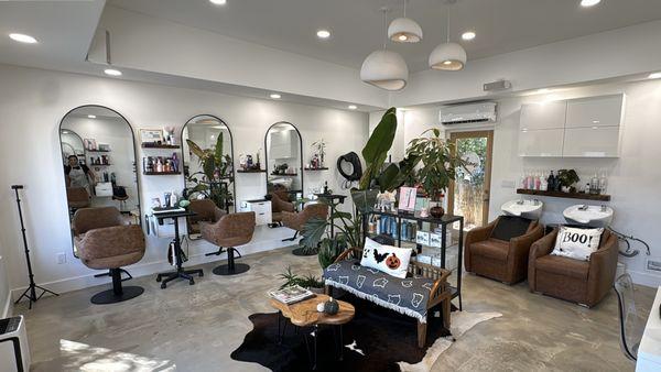 EMERIE Salon