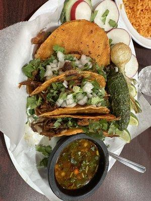 3 Tacos de Birria