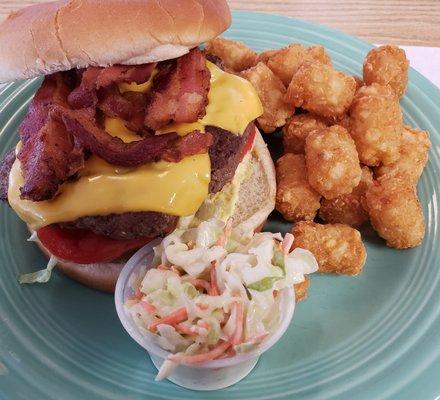 Massive Minor Burger Platter was as good as it looks!