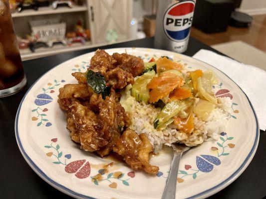 Honey Crispy Chicken, Yellow Curry, White Rice