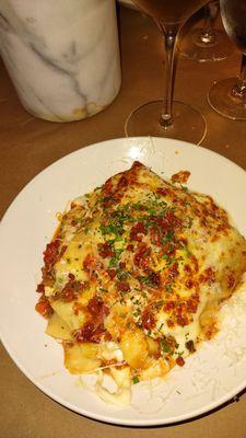 Lasagna with a delicious bolognese sauce Jan 26, 2024