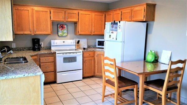 Cold Creek Wellness Center Female Sober Living Kitchen Kaysville UT