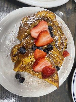 French Toast topped with Strawberries and Blueberries