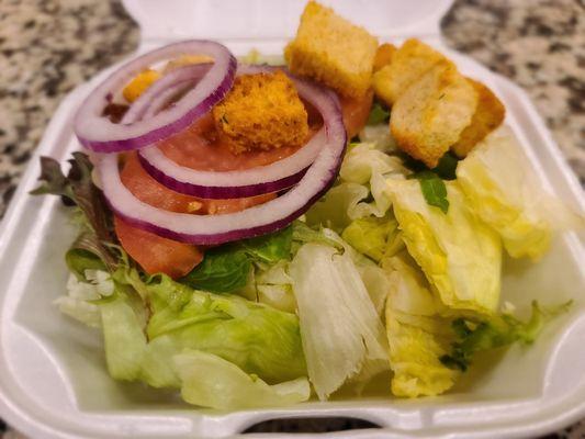 The side salad that came with my fettuccine Alfredo.