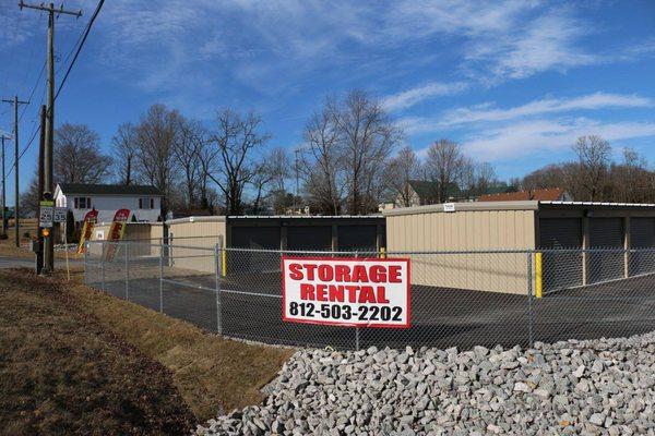 Greenville Storage is unlike any other storage facility in Floyds Knobs. Our facility allows customers to come and go 24/7.