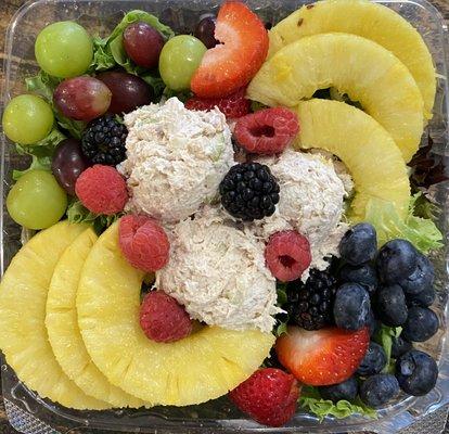 Chicken Salad Salad with Fruit