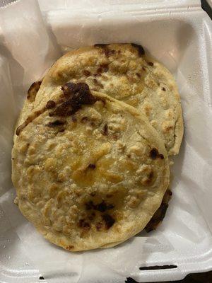 4 pupusas revueltas