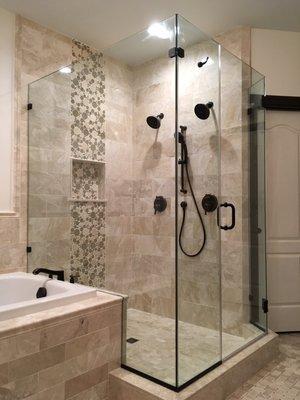 Frameless shower enclosure (Upper Marlboro)