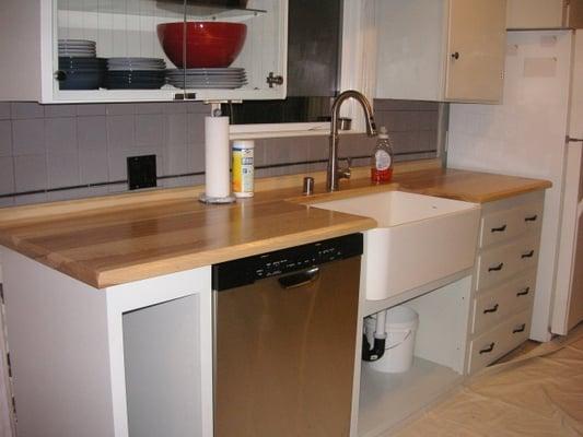 Another view of the sink countertop.