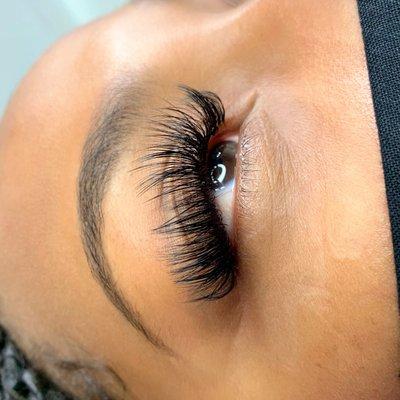 Volume lashes