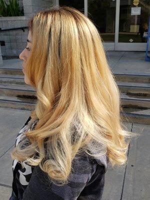 Barbi Blonde & Style