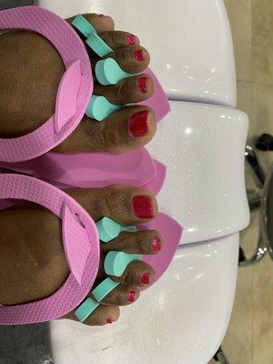 Taylor did her thing on my pedicure at Guppy Nails in Davie, Fl